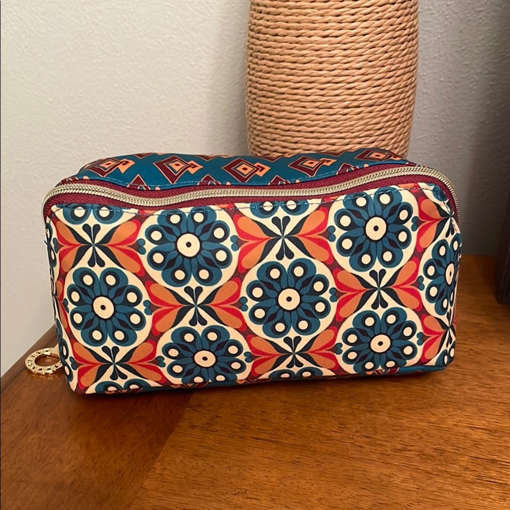 Estée Lauder Multi Fabric Cosmetic Bag Case in Excellent Unused Condition